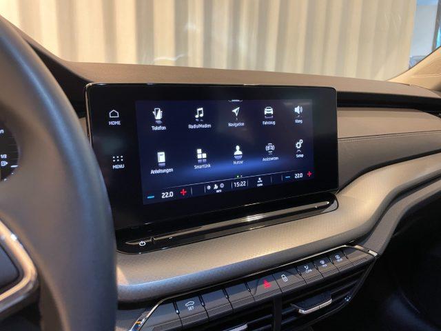 SKODA Octavia 2.0 TDI DSG Wagon Executive LED ACC DAB+