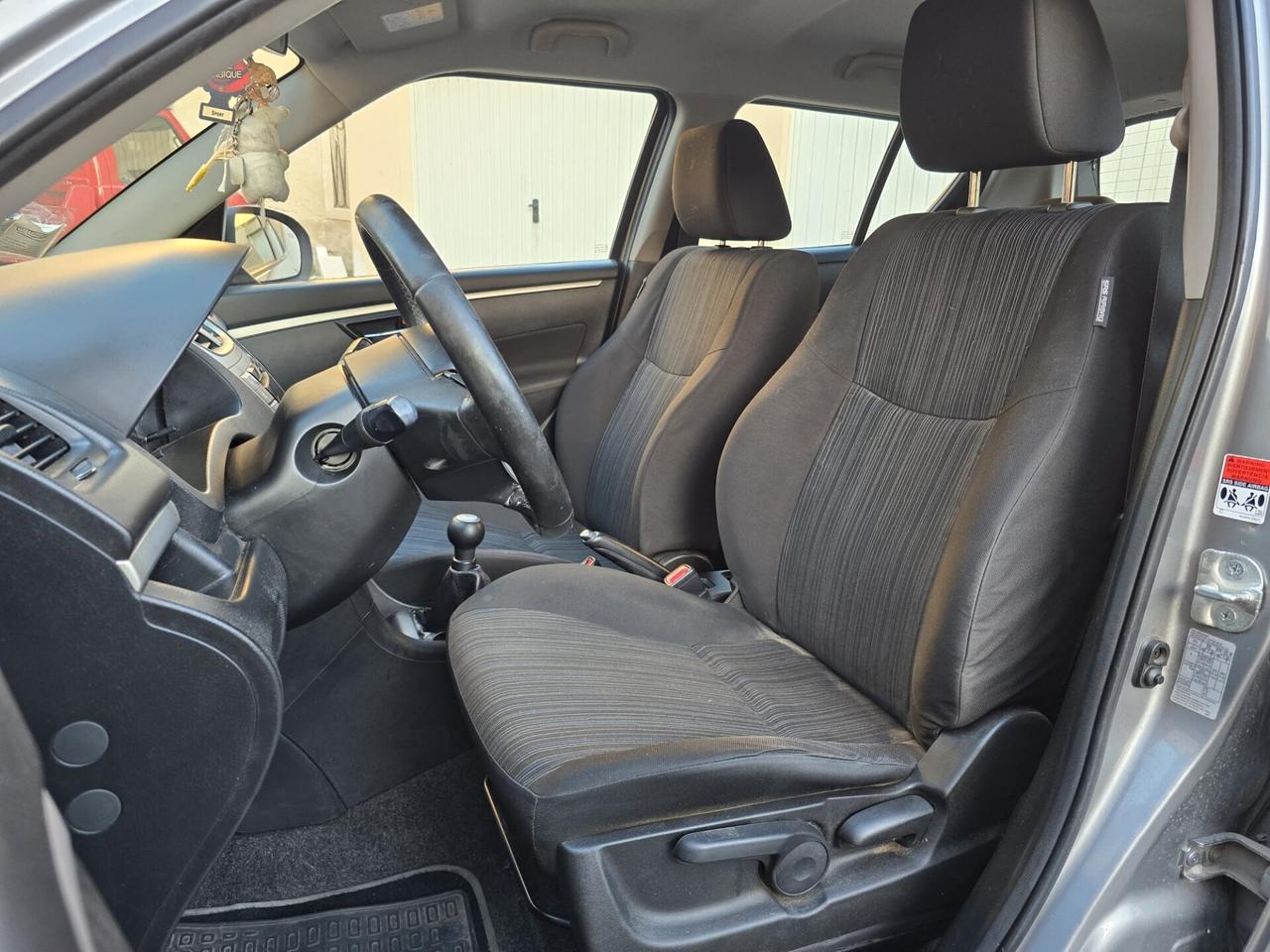 Suzuki Swift 1.3 DDiS 5 porte B-Cool Bi-Color