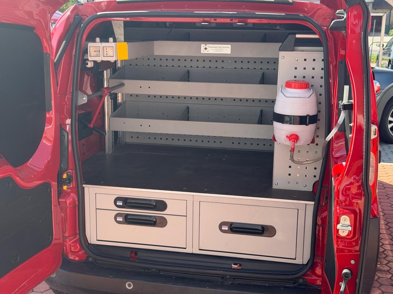 Fiat Fiorino 1.3 MJT 95CV Cargo Adventure
