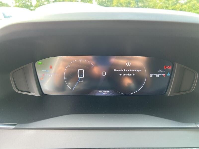 Peugeot 2008 II 2023 1.2 hybrid Allure 145cv e-dcs6