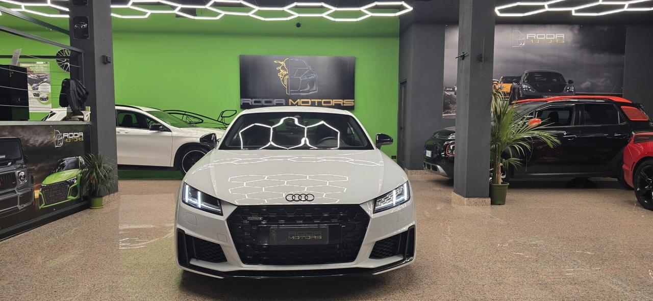 Audi TT TTS Coupé TFSI quattro S tronic