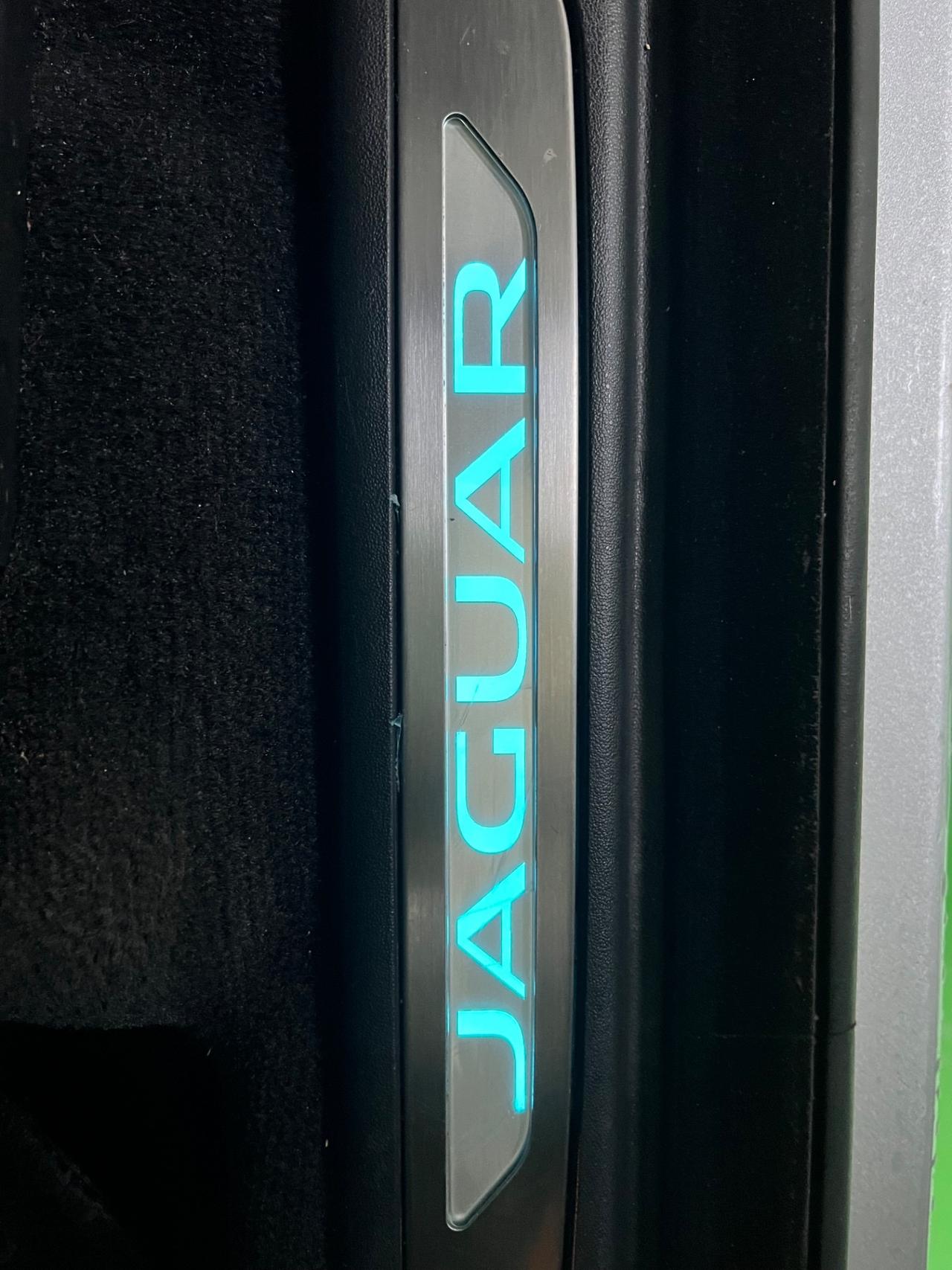 Jaguar E-Pace 2.0D 180 CV AWD aut. S