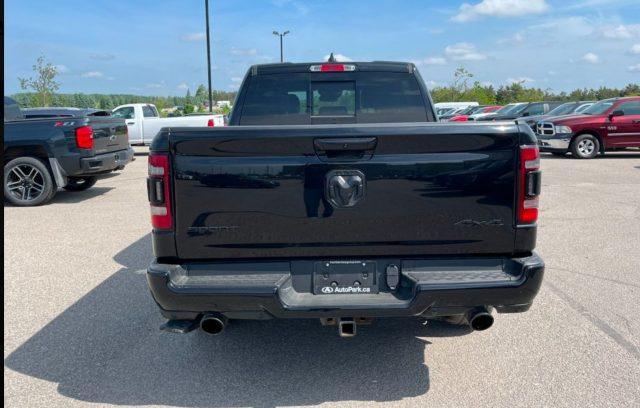 DODGE RAM 1500 5.7 V8 Crew Cab Sport Autocarro N1