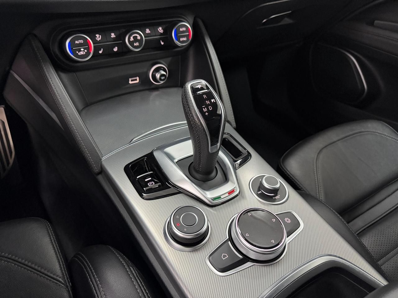 Alfa Romeo Stelvio 2.2 TD 210 CV VELOCE AT8 Q4 KIT DISTRIBUZIONE ESEGUITO UNICO PROPRIETARIO PERFETTA TAGLIANDATA