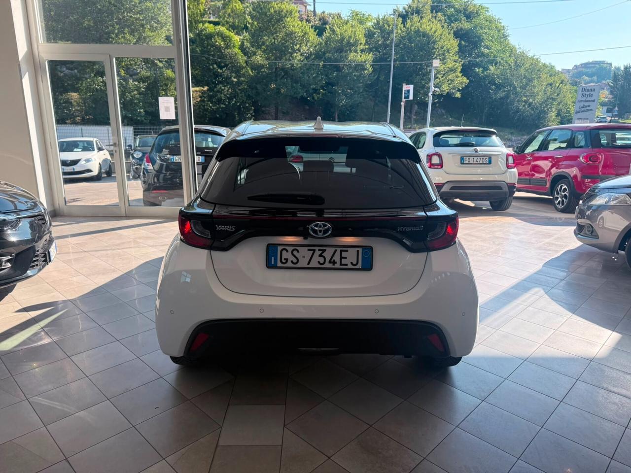 Toyota Yaris 1.5 Hybrid 5 porte Business