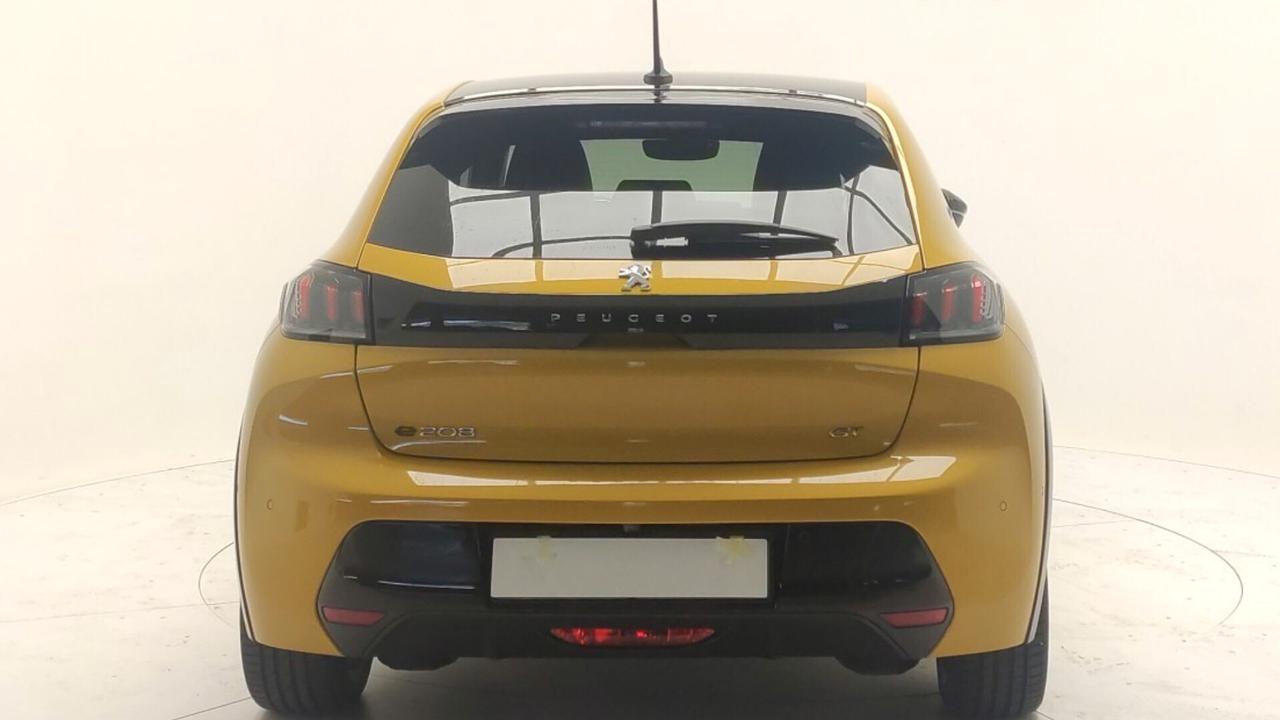 Peugeot 208 motore elettrico 136 CV 5 porte GT