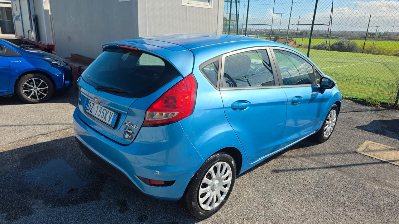 Ford Fiesta 1.4 TDCi 5p. Neopatentati