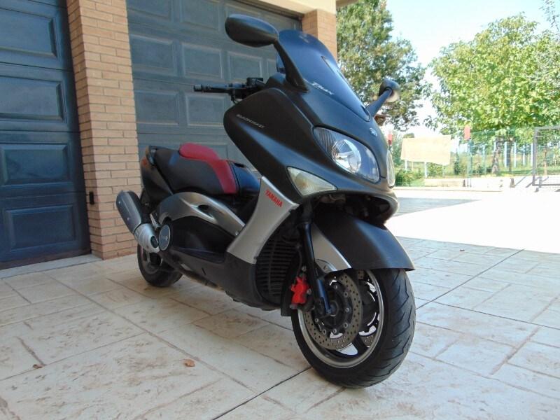Yamaha T Max