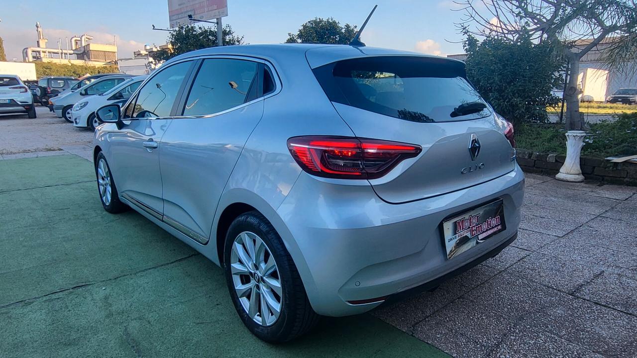 Renault Clio Hybrid E-Tech 140 CV 5 porte Intens