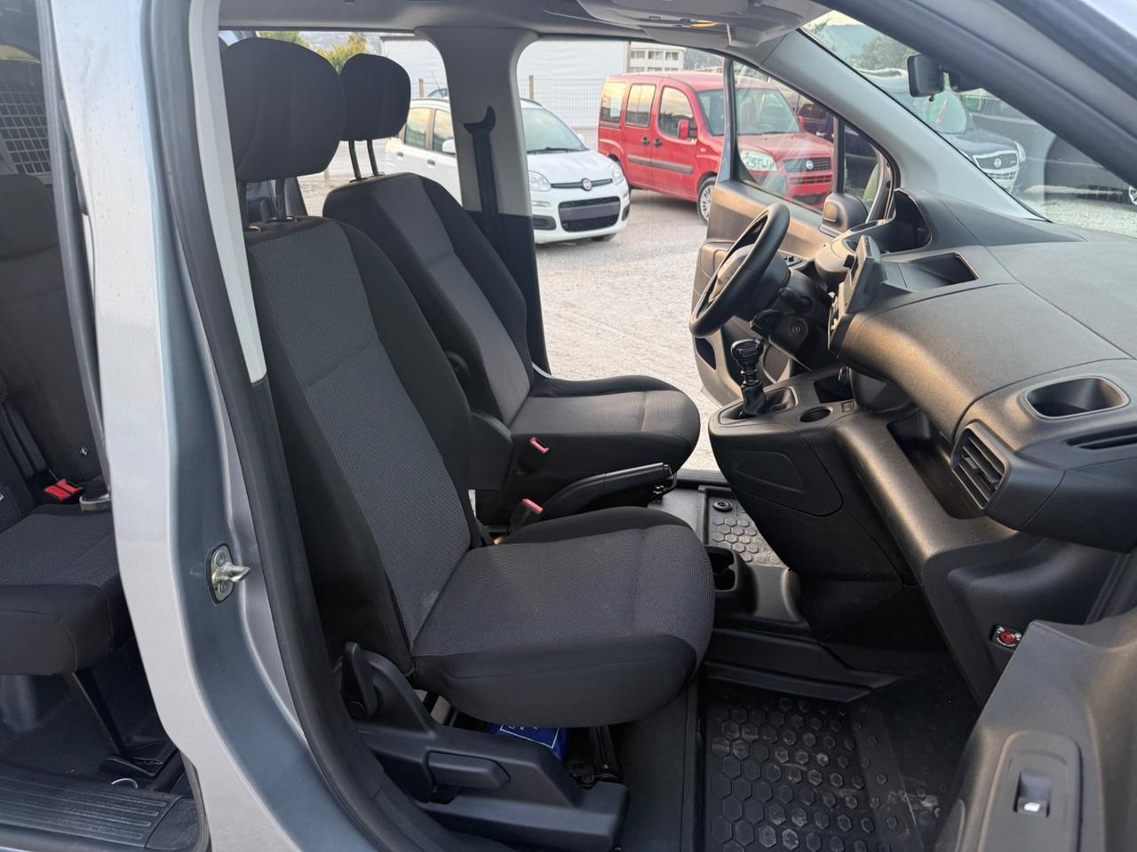 Peugeot Partner BlueHDi 130 cv n1 -5 posti