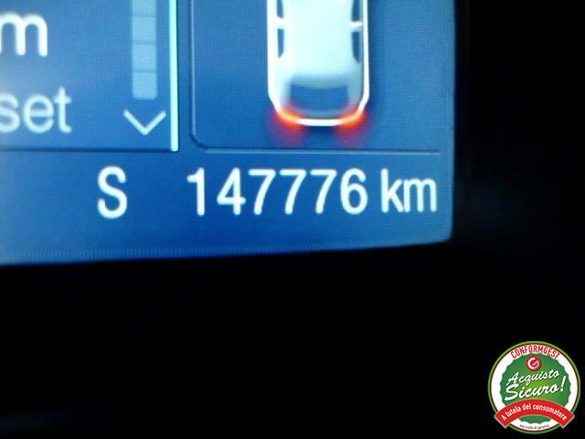 FORD Kuga 2.0 TDCI 140 CV 4WD Powershift Business