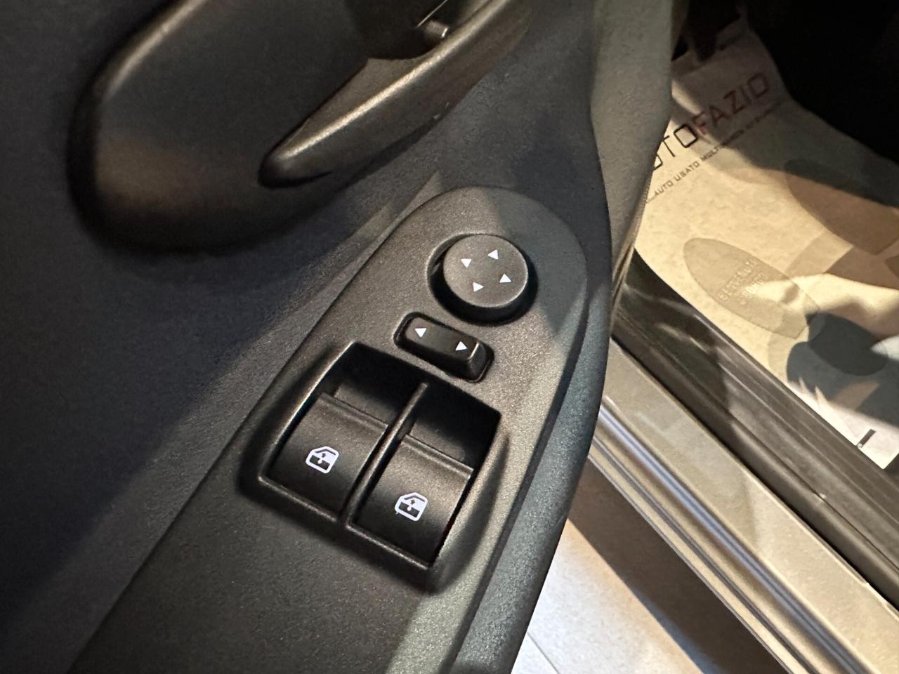 Lancia Ypsilon 1.0 FireFly 5 porte S&S Hybrid Gold Plus