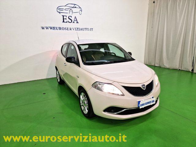 LANCIA Ypsilon 1.2 69 CV 5 porte Platinum
