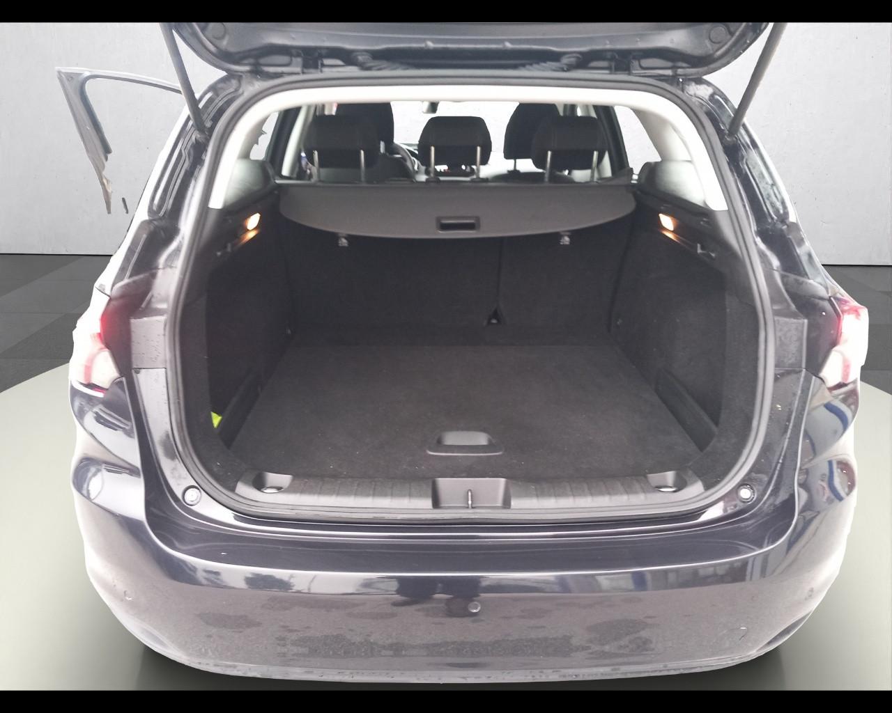 FIAT Tipo (2015-->) - Tipo 1.6 Mjt S&S SW Business