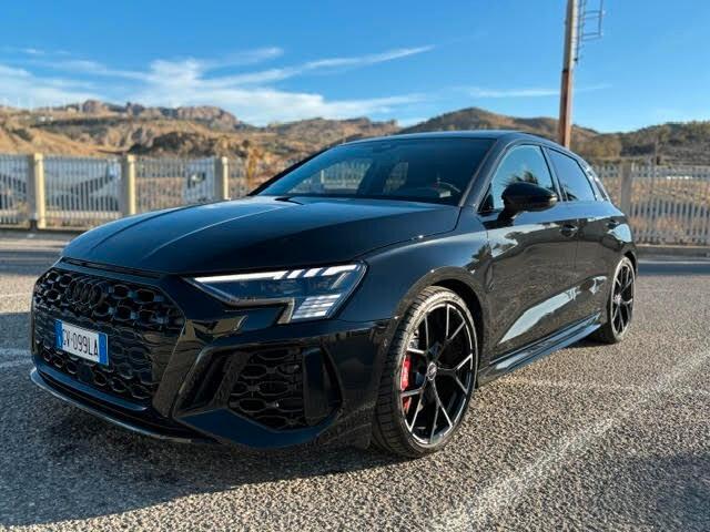 AUDI RS3 2.5 TFSI TOTAL BLACK CON TETTUCCIO APRIBILE