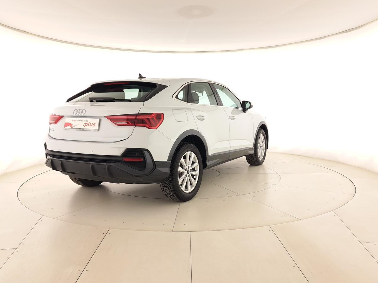 Audi Q3 sportback 45 1.4 tfsi e business plus s-tronic
