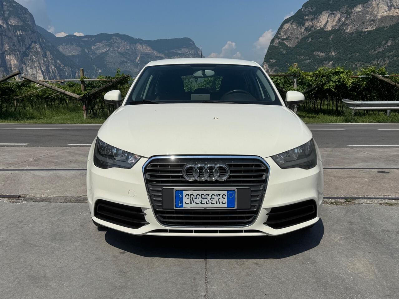 Audi A1 1.6 TDI 90CV MANUALE NEOPATENTATI