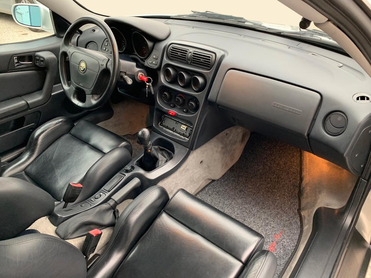 Alfa Romeo GTV 2.0i V6 turbo cat