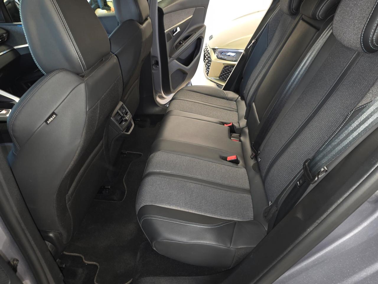 Peugeot 3008 BlueHDi 130 S&S EAT8 Allure Pack