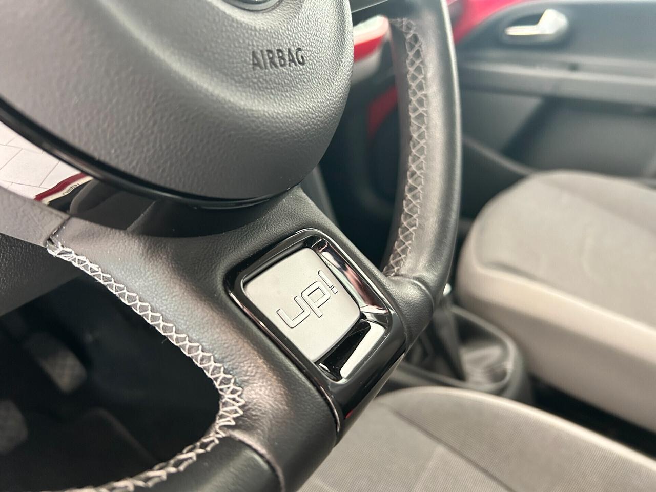 Volkswagen up! 1.0 75 CV 5p. cross up!