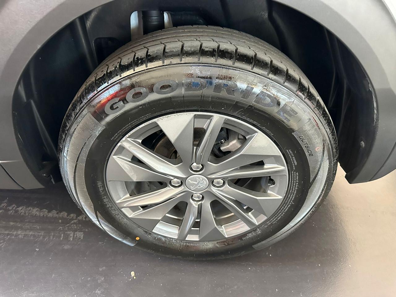 Peugeot 2008 PureTech 100 S&S Active