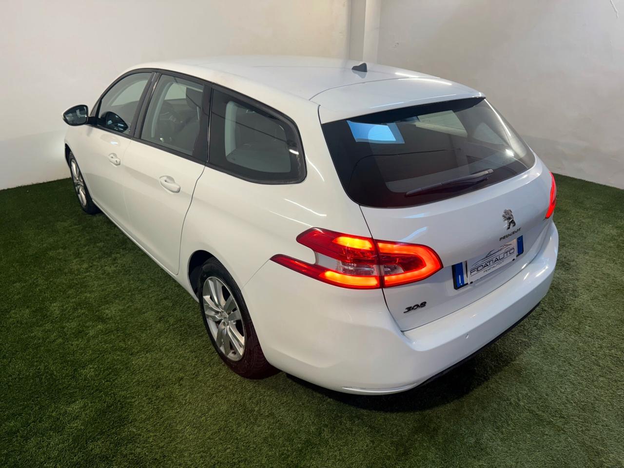 Peugeot 308 1.2 Turbo S&S SW Allure EURO6