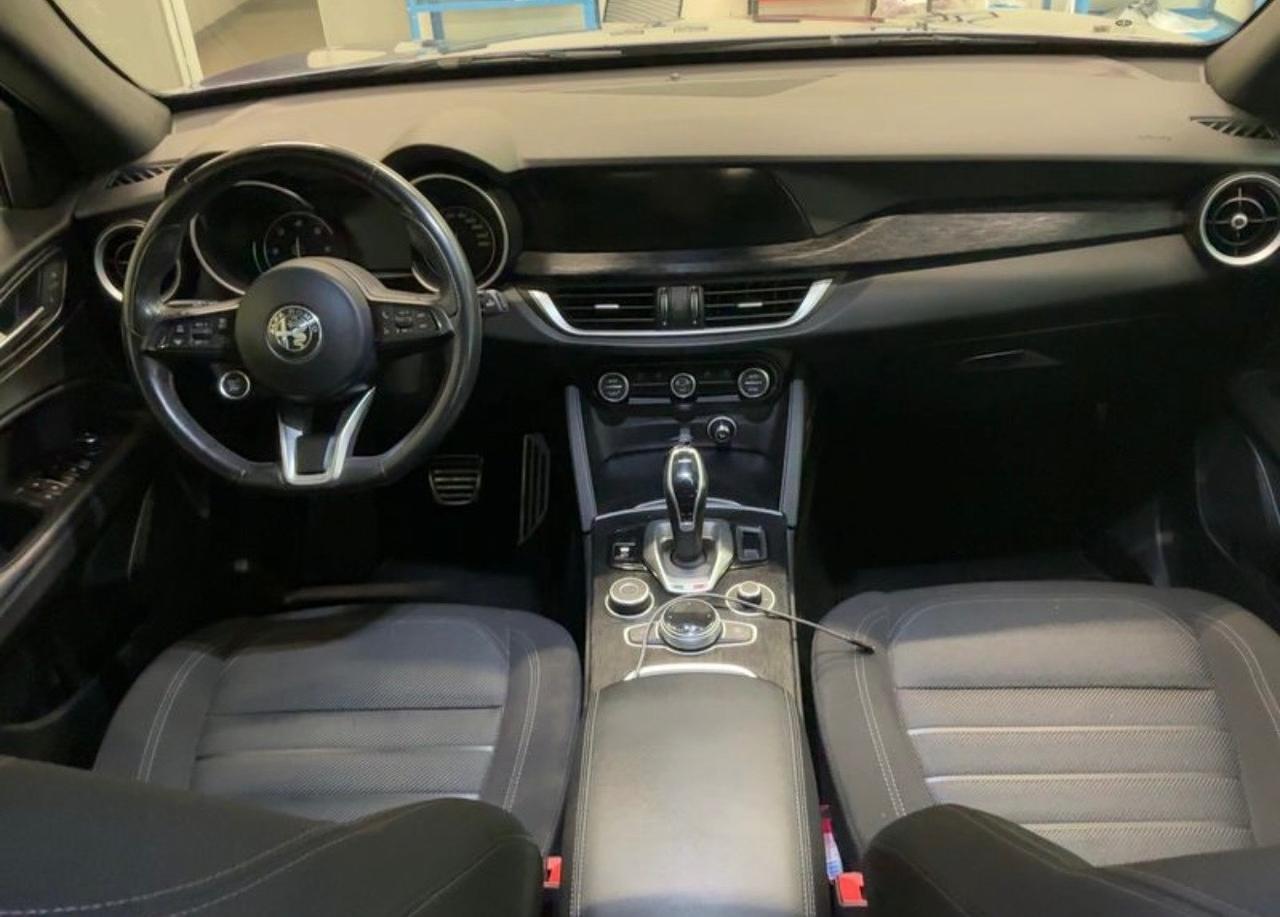 Alfa Romeo Stelvio 2.2 Turbodiesel 160 CV AT8 RWD Business