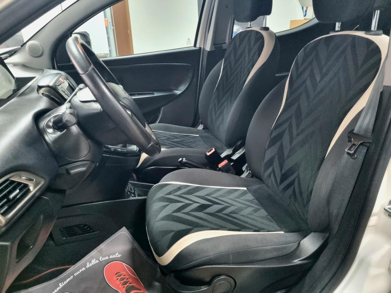 LANCIA YPSILON 1.2 BNEZINA 69 CV 5p. GOLD