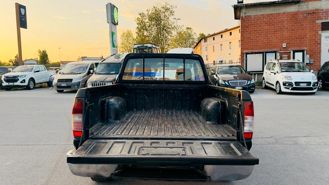 Nissan King Cab Navara 2.5