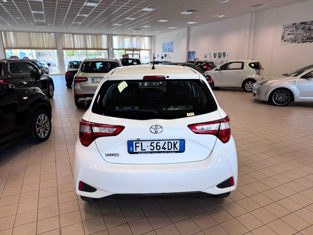 Toyota Yaris 1.0 5 porte Active