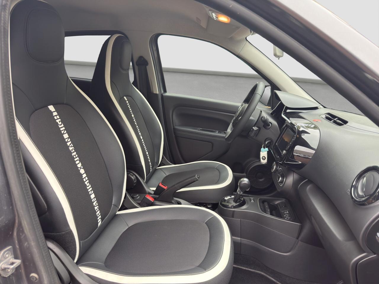 Renault Twingo Electric Urban Night