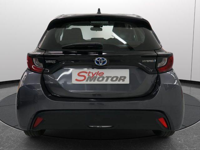 TOYOTA Yaris 1.5 Hybrid 5 porte Business