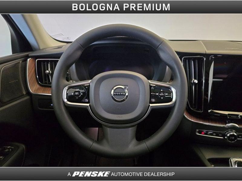 Volvo XC60 XC60 T6 Recharge Plug-in Hybrid AWD automatico Ultimate Dark