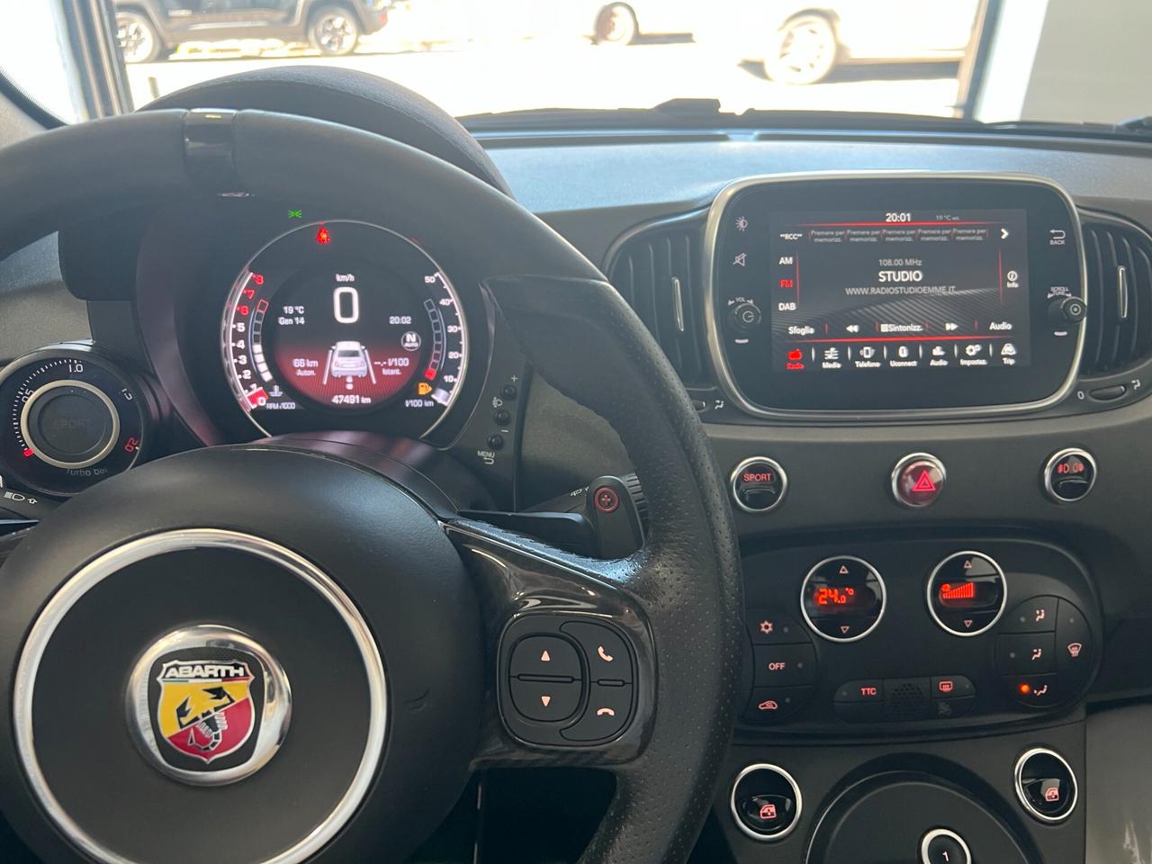Abarth 595 1.4 Turbo T-Jet 180 CV Competizione