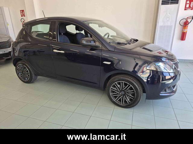 LANCIA Ypsilon 1.0 FireFly 5 porte S&S Hybrid Ecochic Silver