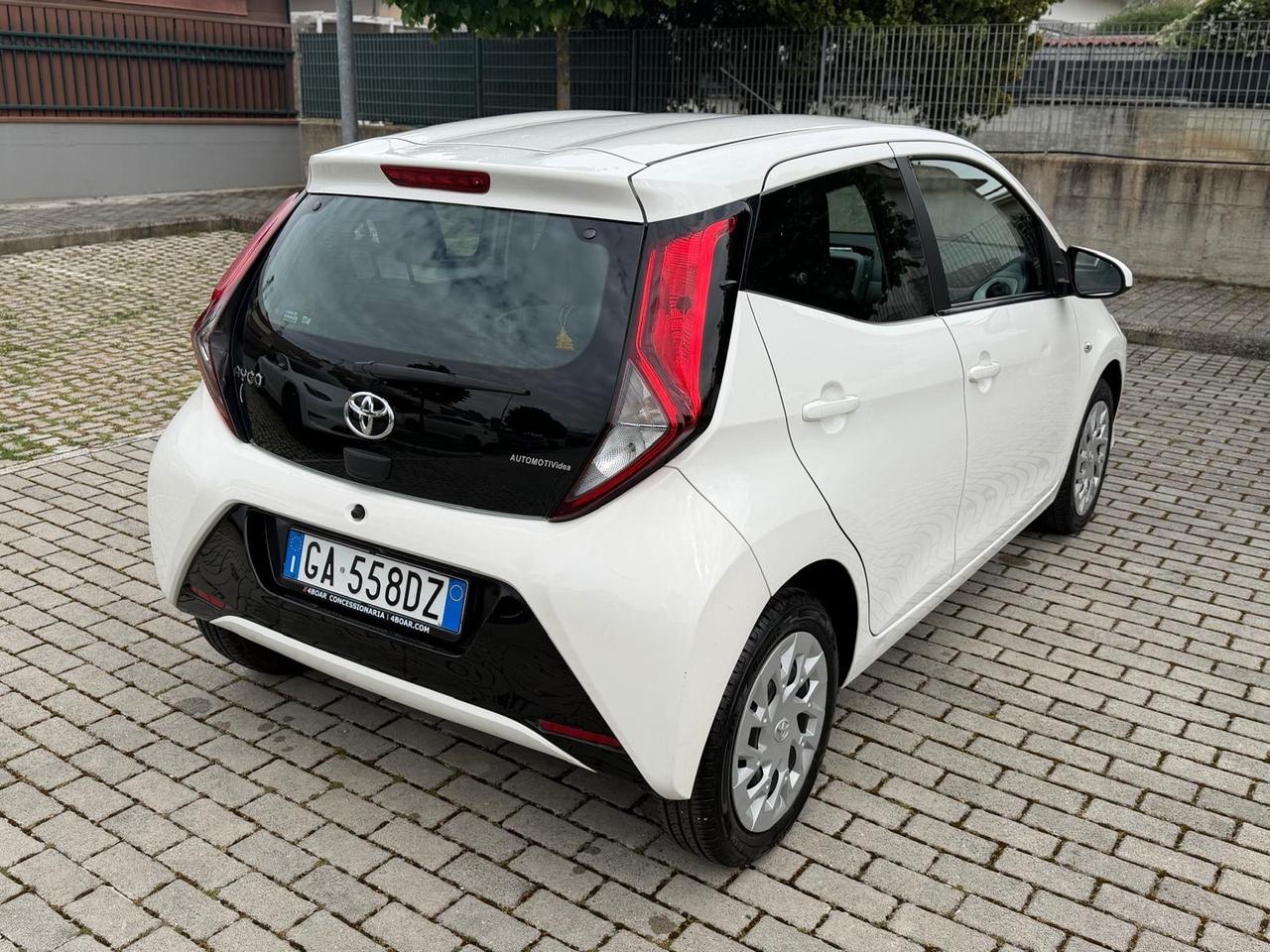 Toyota Aygo Connect 1.0 *MINIRATE*