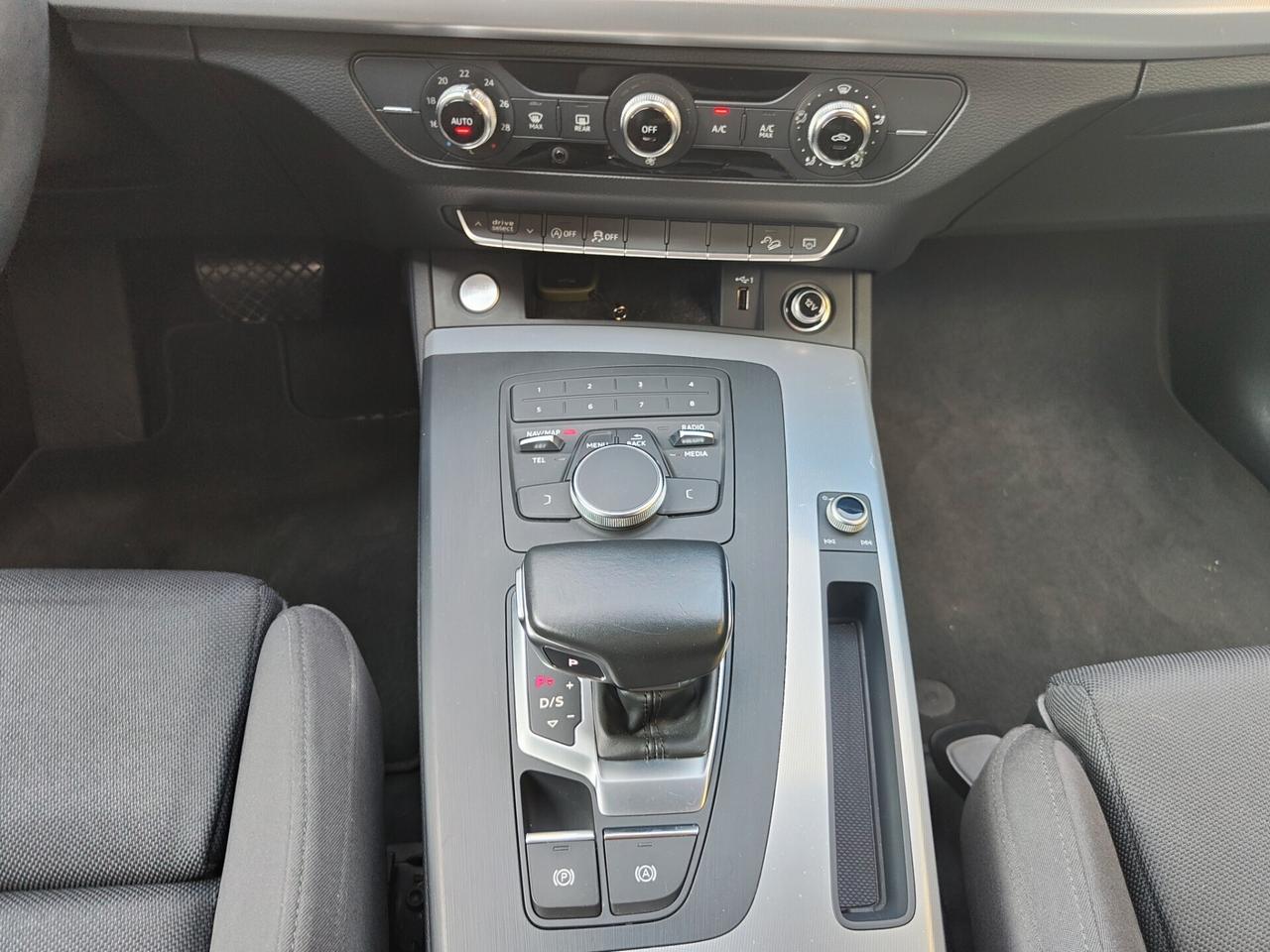 Audi Q5 2.0 TDI quattro S tronic Business