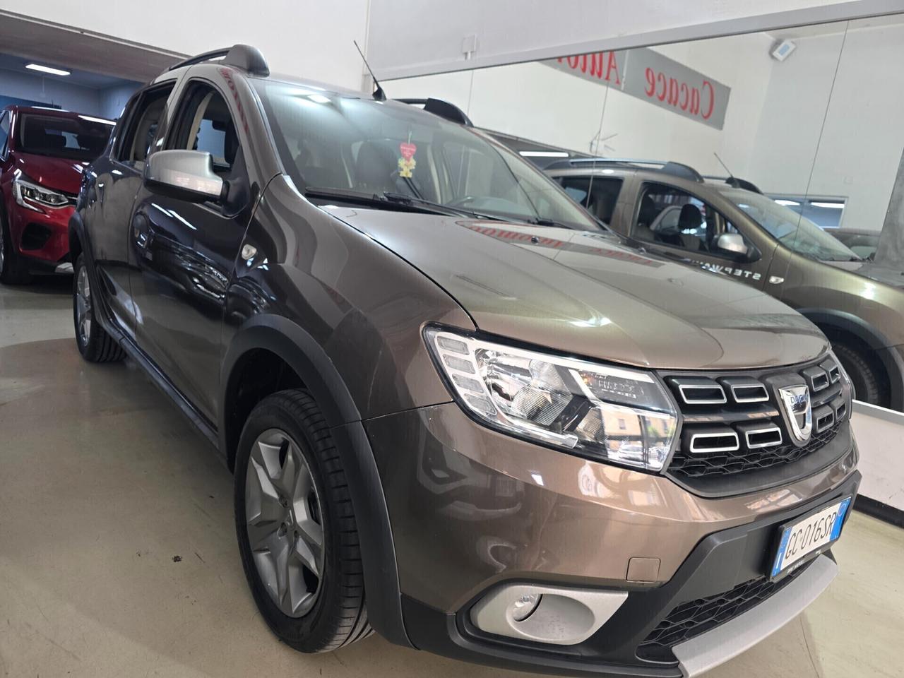 DACIA SANDERO STEPWAY 1.0 GPL 100cv 1 PROPRIETARIO