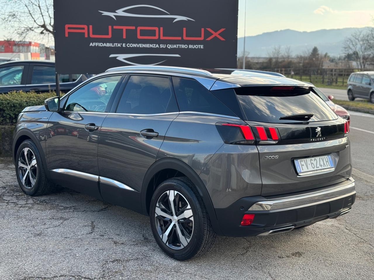 PEUGEOT 3008 BLUE HDI 130 GT LINE