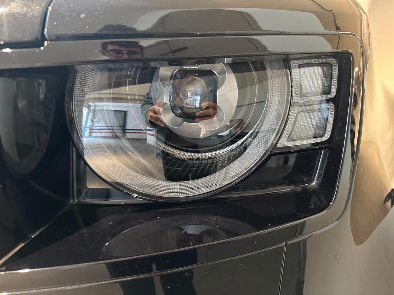 Land Rover Defender 110 3.0D I6 200 CV AWD Auto SE