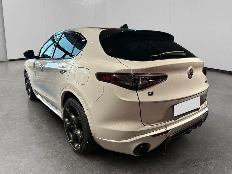 Alfa Romeo Stelvio 2.2 t Tributo Italiano Q4 210cv auto