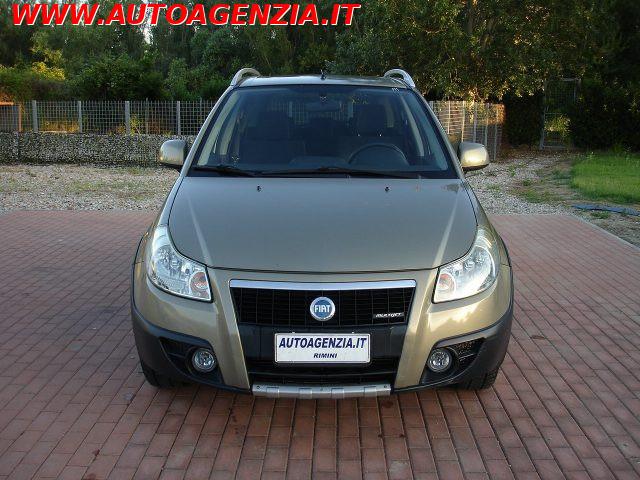 FIAT Sedici 1.9 MJT 4x4 Emotion...
