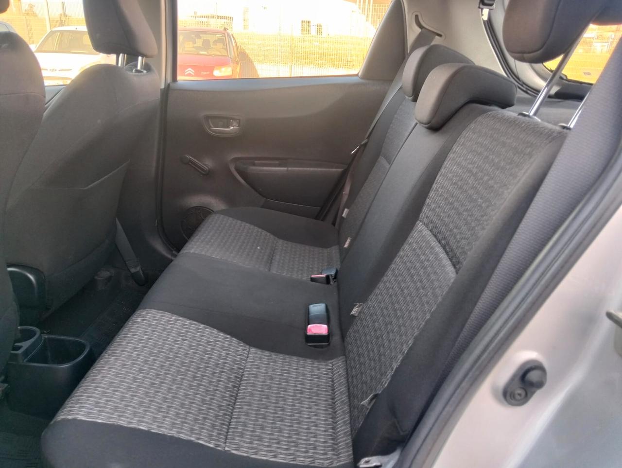 Toyota Yaris 1.3 5 porte Lounge