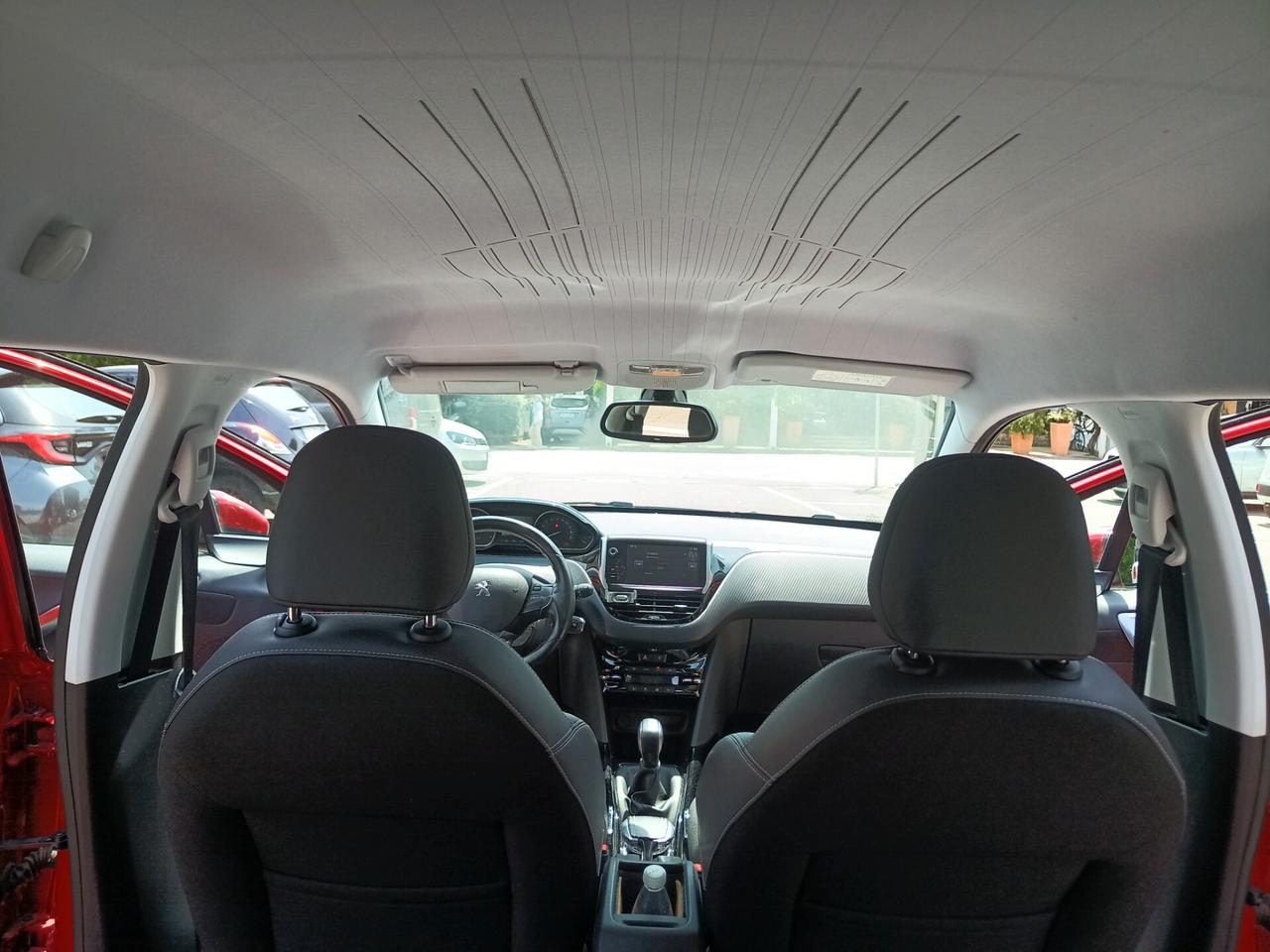 Peugeot 2008 BlueHDi 100 Allure
