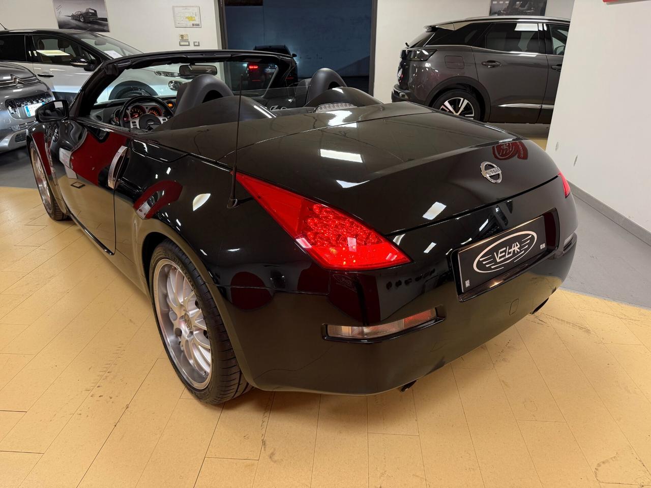 Nissan Z 350Z Roadster 3.5 V6 Lev 2