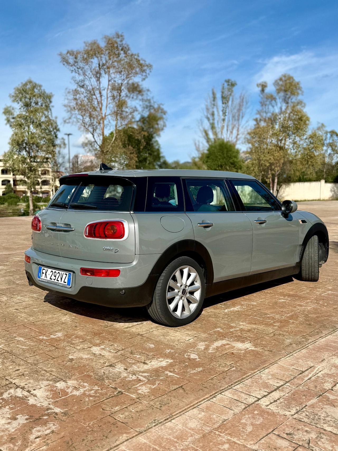 Mini Cooper D Clubman 1.5 One Business Automatica
