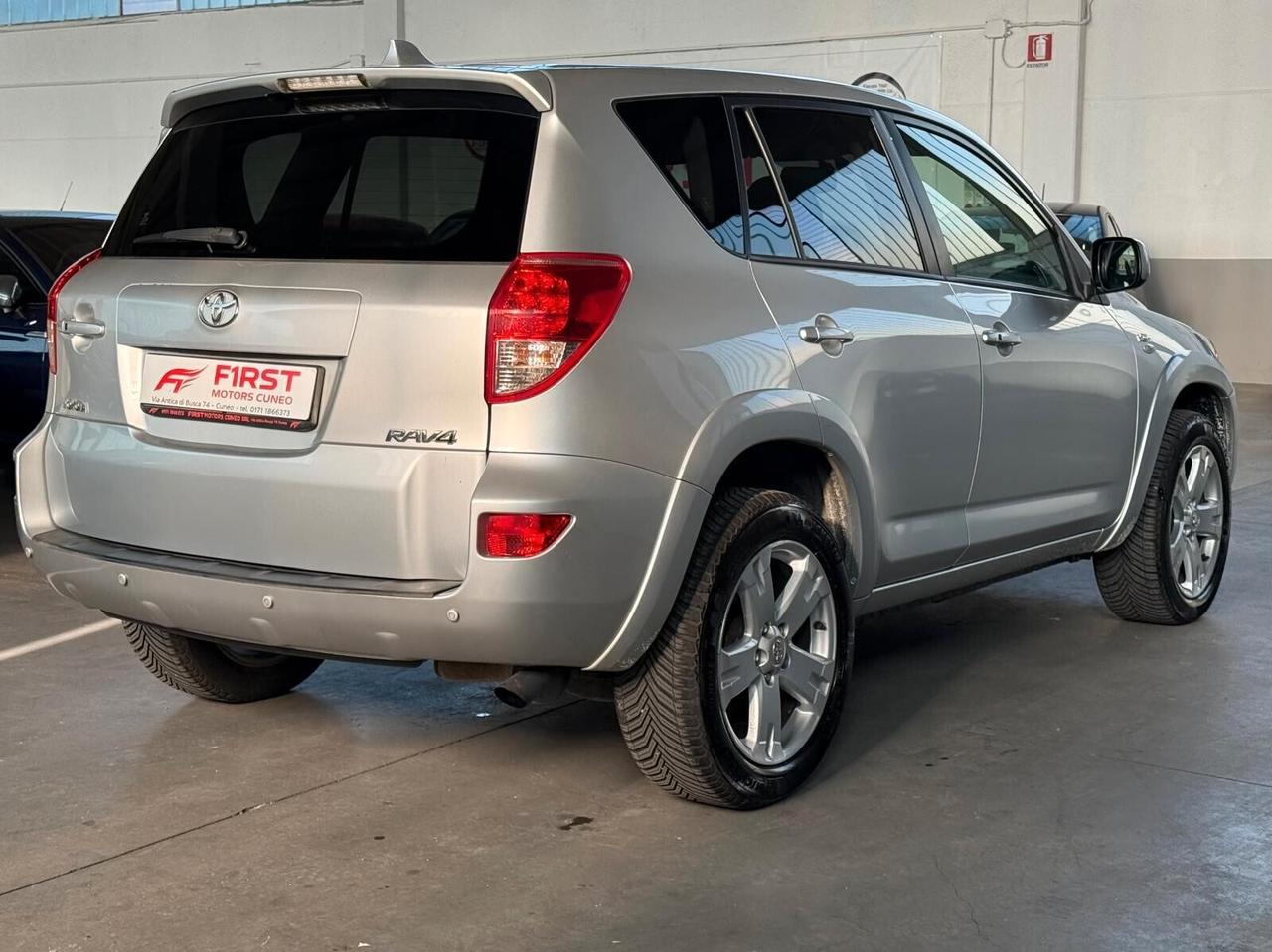 Toyota RAV4 2.2 D-4D 177 CV Luxury