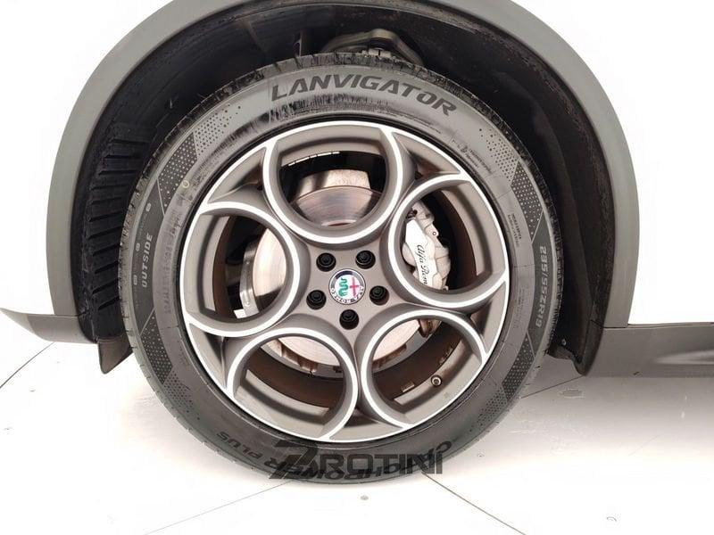 Alfa Romeo Stelvio 2.2 Turbo Diesel 160CV AT8 RWD Business