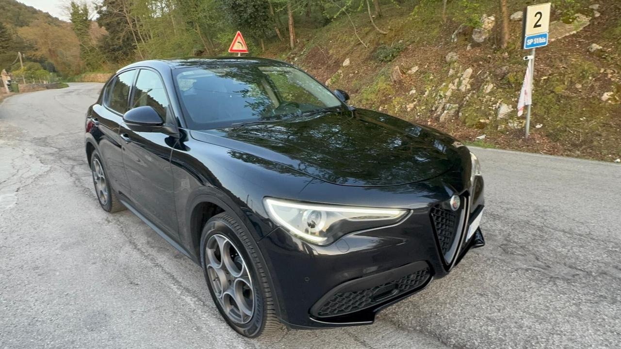 Alfa Romeo Stelvio 2.2 Turbodiesel 190 CV AT8 Q4 Sprint
