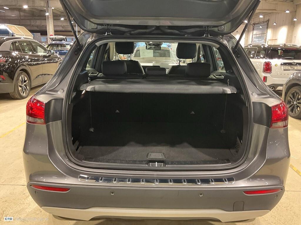 MERCEDES-BENZ GLA 200D 150CV AUTOMATIC BUSINESS SOLUTION ( NAVI PREMIUM - PELLE - CRUISE - PARK ASSIST )